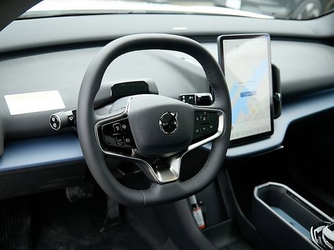 New 2026 Volvo EX30 Plus image 13