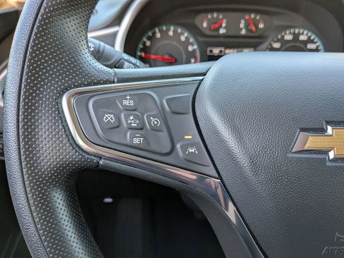 Used 2024 Chevrolet Malibu LT image 19