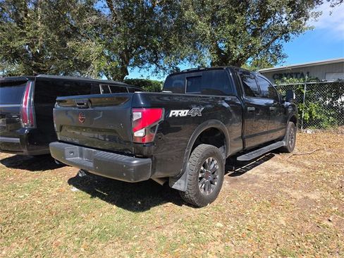 Used 2024 Nissan Titan PRO-4X w/ Pro-4x Convenience Package image 5