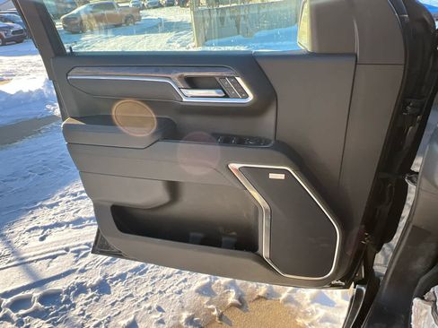 Used 2025 Chevrolet Silverado 1500 LTZ w/ LTZ Premium Package image 15