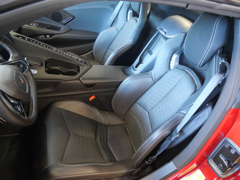 Used 2024 Chevrolet Corvette Stingray Preferred Conv w/ Z51 Performance Package RWD image 10