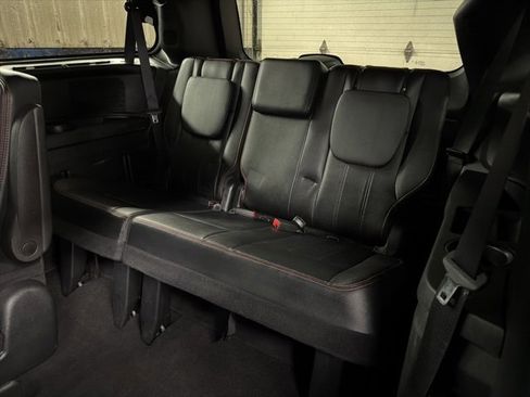 Used 2017 Dodge Grand Caravan GT image 28