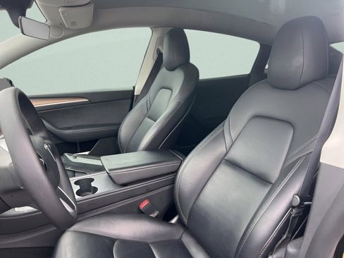 Used 2022 Tesla Model Y Performance image 20