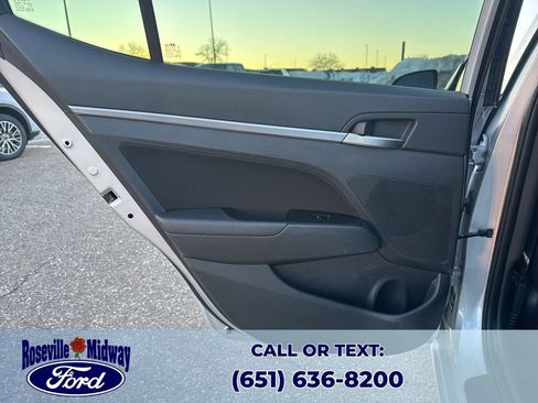 Used 2019 Hyundai Elantra SEL w/ Cargo Package image 30