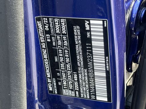 Used 2022 Mercedes-Benz GLB 250 4MATIC image 29