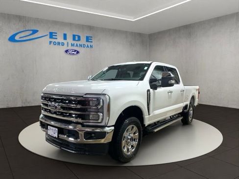 New 2026 Ford F250 Lariat w/ Chrome Package image 2