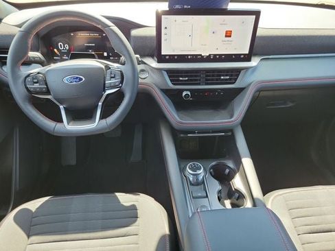 Certified 2025 Ford Explorer ST-Line AWD/4WD image 19