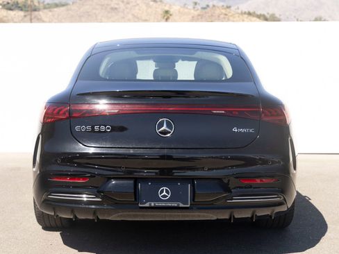 Used 2023 Mercedes-Benz EQS 580 4MATIC Sedan image 9