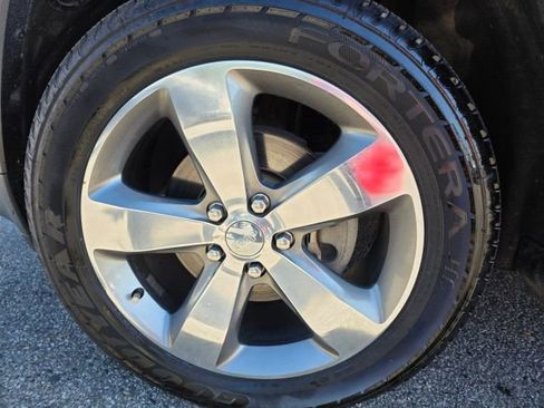 Used 2014 Jeep Grand Cherokee Limited w/ Trailer Tow Group IV AWD/4WD image 9