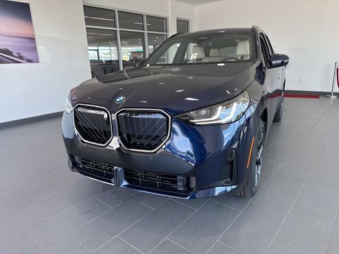 New 2026 BMW X3 xDrive30i w/ Premium Package AWD/4WD image 3