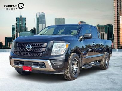 Used 2021 Nissan Titan SV w/ SV Convenience Package