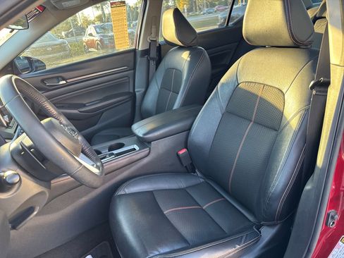 Certified 2020 Nissan Altima 2.5 SR w/ Premium Package image 23