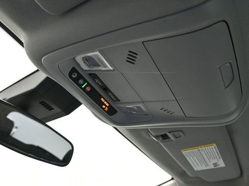 Used 2023 Chevrolet Equinox LT image 48