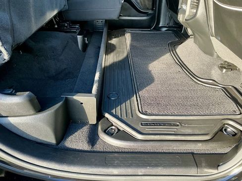 Used 2025 RAM 1500 Limited w/ Trailer Tow Group image 26