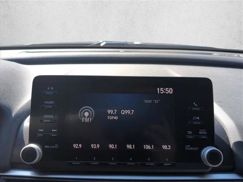 Used 2018 Honda Accord LX image 12