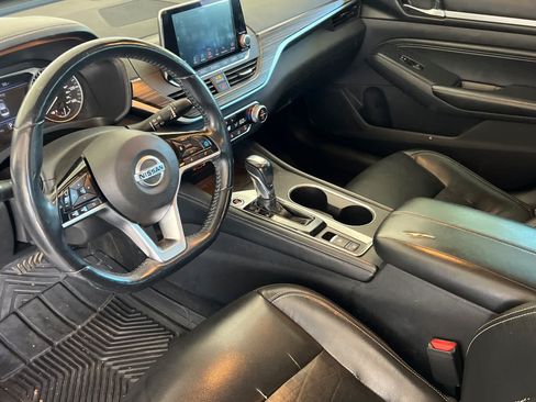 Used 2019 Nissan Altima 2.5 SL FWD image 9