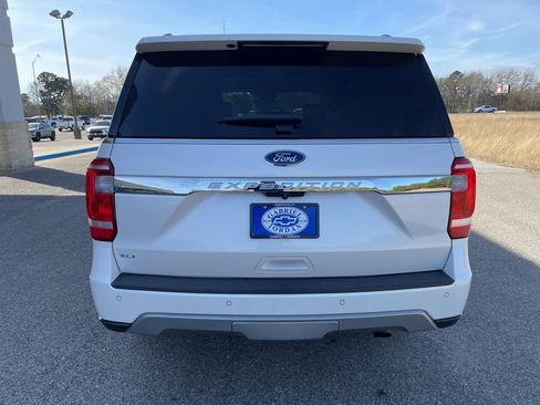 Used 2019 Ford Expedition XLT w/ Equipment Group 202A image 4