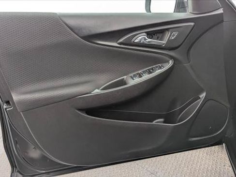 Used 2025 Chevrolet Malibu LT FWD image 13