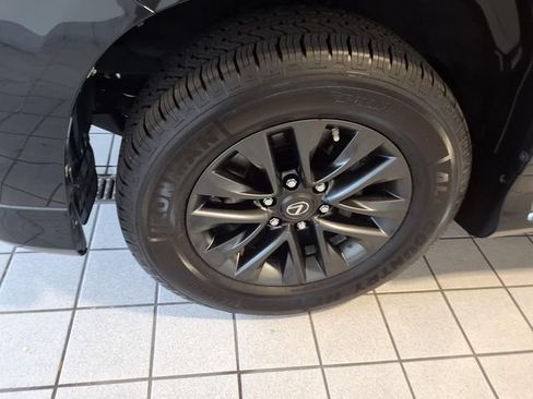 Used 2023 Lexus GX 460 Premium AWD/4WD image 5