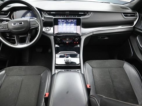 Used 2022 Jeep Grand Cherokee Altitude image 26