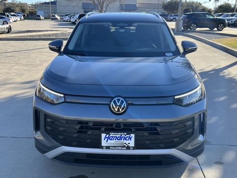 Certified 2025 Volkswagen Tiguan S image 3