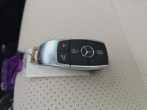 Certified 2026 Mercedes-Benz GLS 450 4MATIC image 39