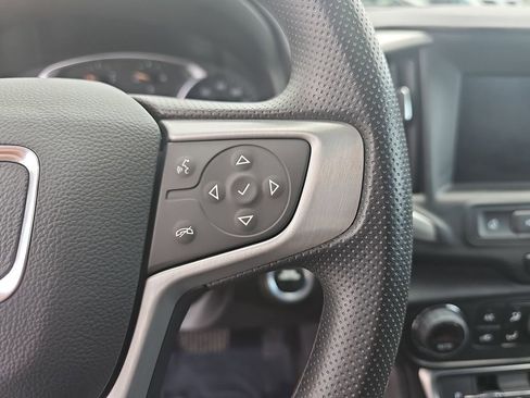 Used 2023 GMC Terrain SLE w/ Driver Convenience Package FWD image 23
