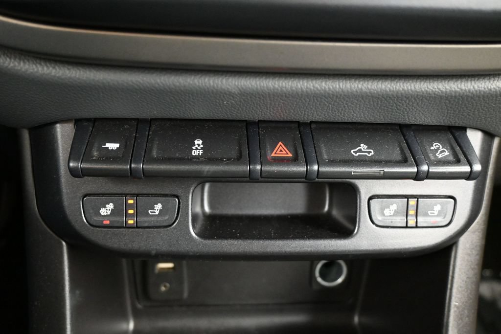 Used 2017 Chevrolet Colorado Z71 AWD/4WD image 28