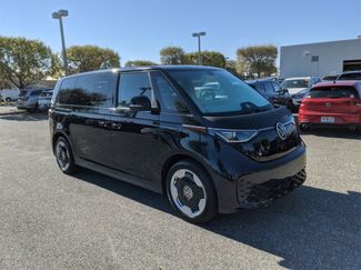 New 2025 Volkswagen ID. Buzz Pro S video 2