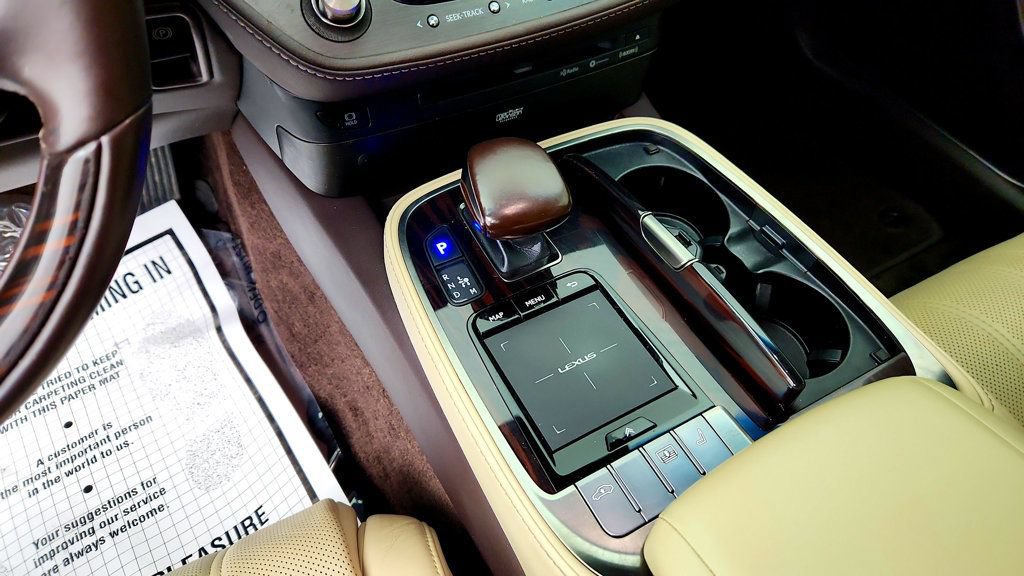 Used 2018 Lexus LS 500 w/ Luxury Package RWD image 17
