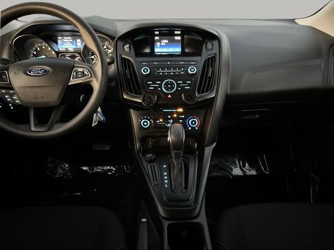 Used 2018 Ford Focus SE image 14