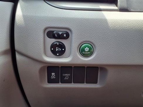 Used 2017 Honda Ridgeline RTL image 9