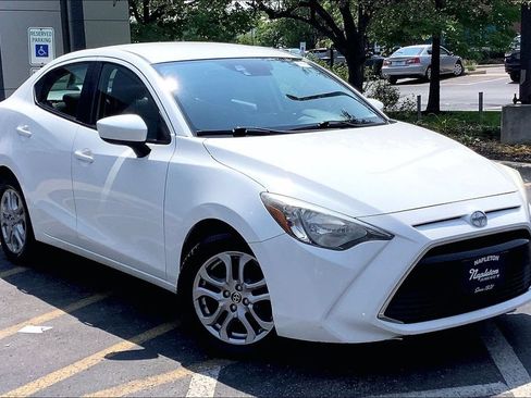 Used 2016 Scion iA FWD image 38