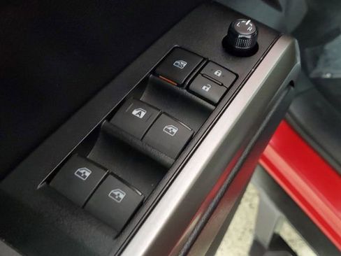 Used 2021 Toyota Tacoma SR5 image 22