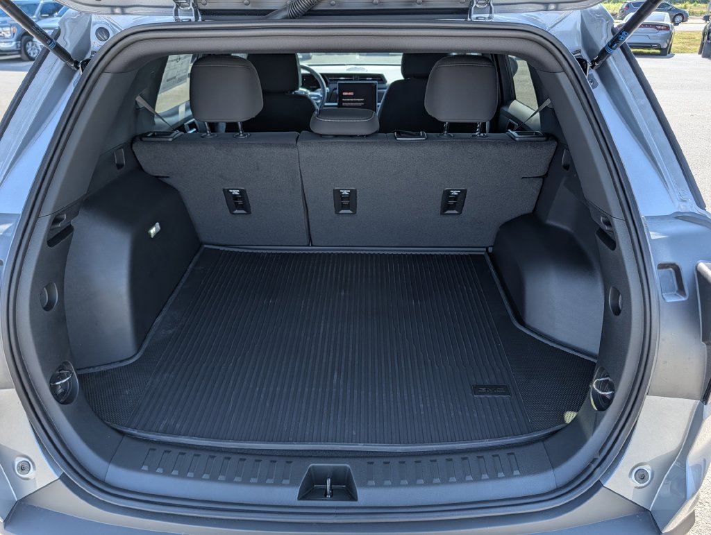 New 2027 GMC Terrain Elevation w/ Technology Package II FWD image 28