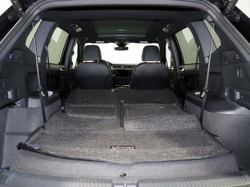 Used 2024 Volkswagen Tiguan SE R-Line FWD image 38