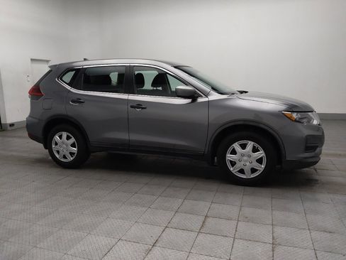 Used 2018 Nissan Rogue S FWD image 11