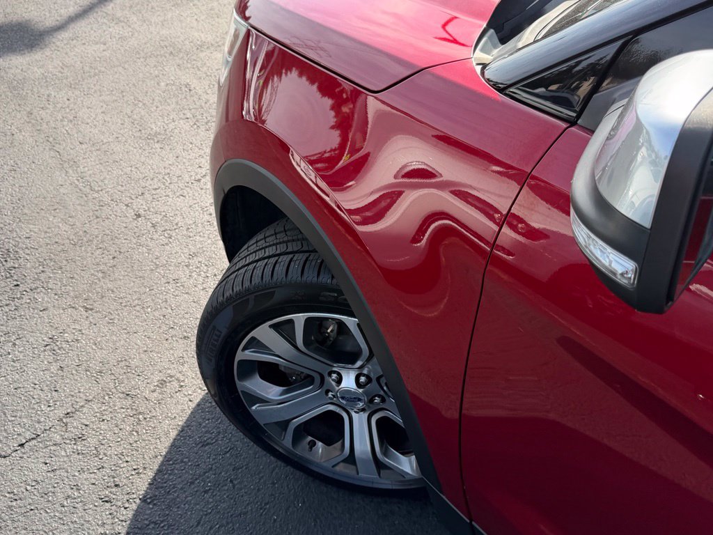 Used 2018 Ford Explorer Platinum AWD/4WD image 3
