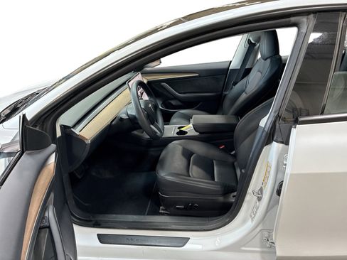 Certified 2023 Tesla Model 3 Standard Range RWD image 9