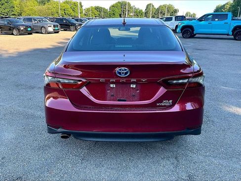 Certified 2022 Toyota Camry XLE w/ Navigation Upgrade Package FWD image 10