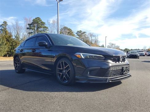 Certified 2024 Honda Civic Sport Touring image 3