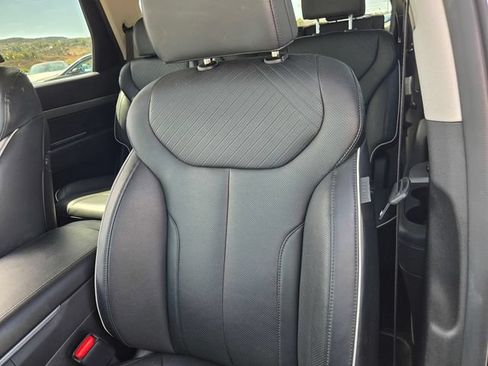 Used 2024 Hyundai Palisade SEL FWD image 15