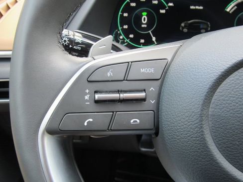 Used 2023 Hyundai Sonata Limited image 41