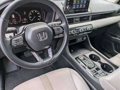 Certified 2024 Honda Pilot EX-L image 10