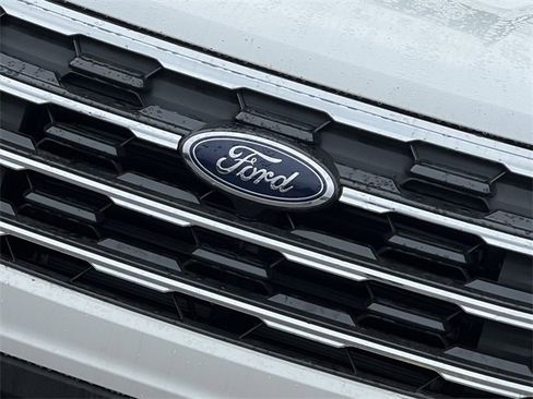New 2026 Ford Explorer Active w/ Active Comfort Package image 3