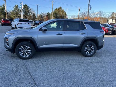 New 2026 Chevrolet Equinox LT w/ Convenience Package II image 2