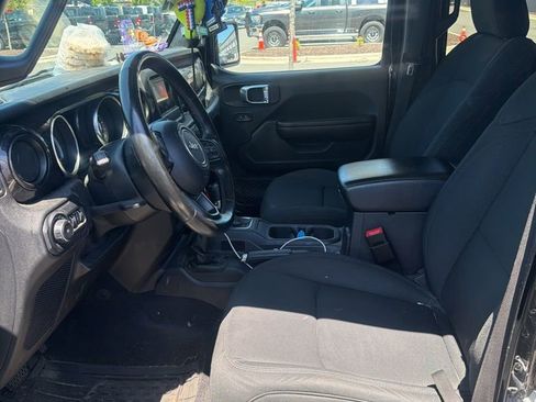 Used 2021 Jeep Wrangler Unlimited Sport AWD/4WD image 3