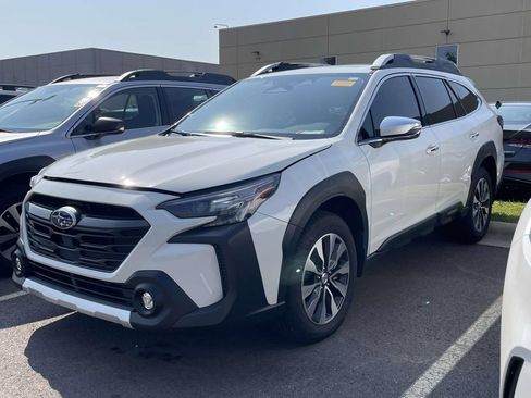 Used 2025 Subaru Outback Touring XT w/ Popular Package #2 AWD/4WD image 2