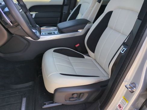 Used 2021 Land Rover Range Rover Sport HSE Dynamic image 12