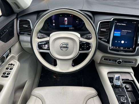 Certified 2023 Volvo XC90 T8 Ultimate image 17